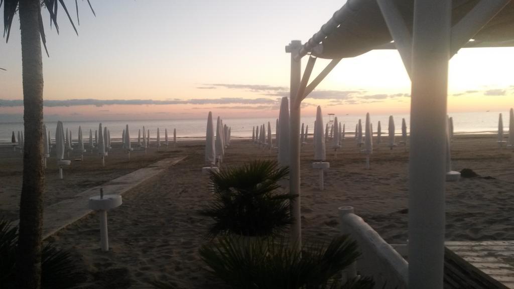 Hotel Caggiari سينِغاليا المظهر الخارجي الصورة