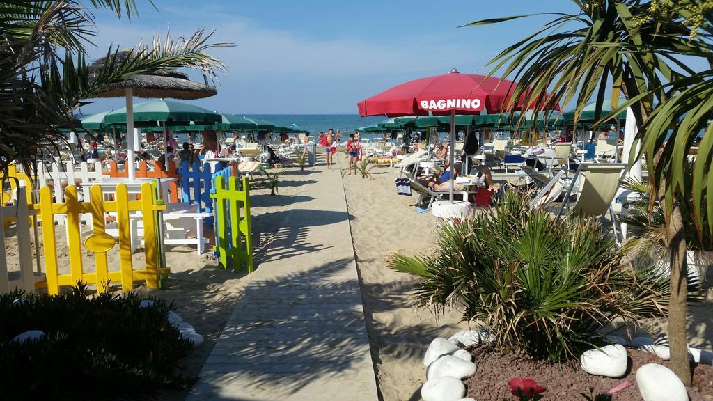 Hotel Caggiari سينِغاليا المظهر الخارجي الصورة