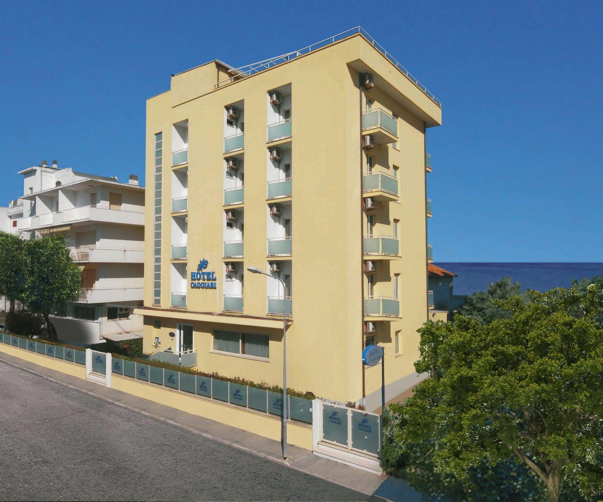 Hotel Caggiari سينِغاليا المظهر الخارجي الصورة